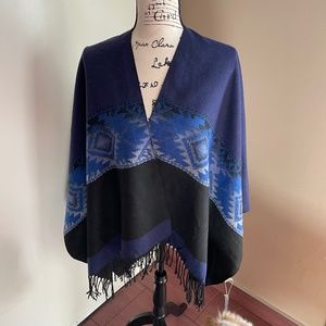 Pretty Persuasions fringed open cape/wrap